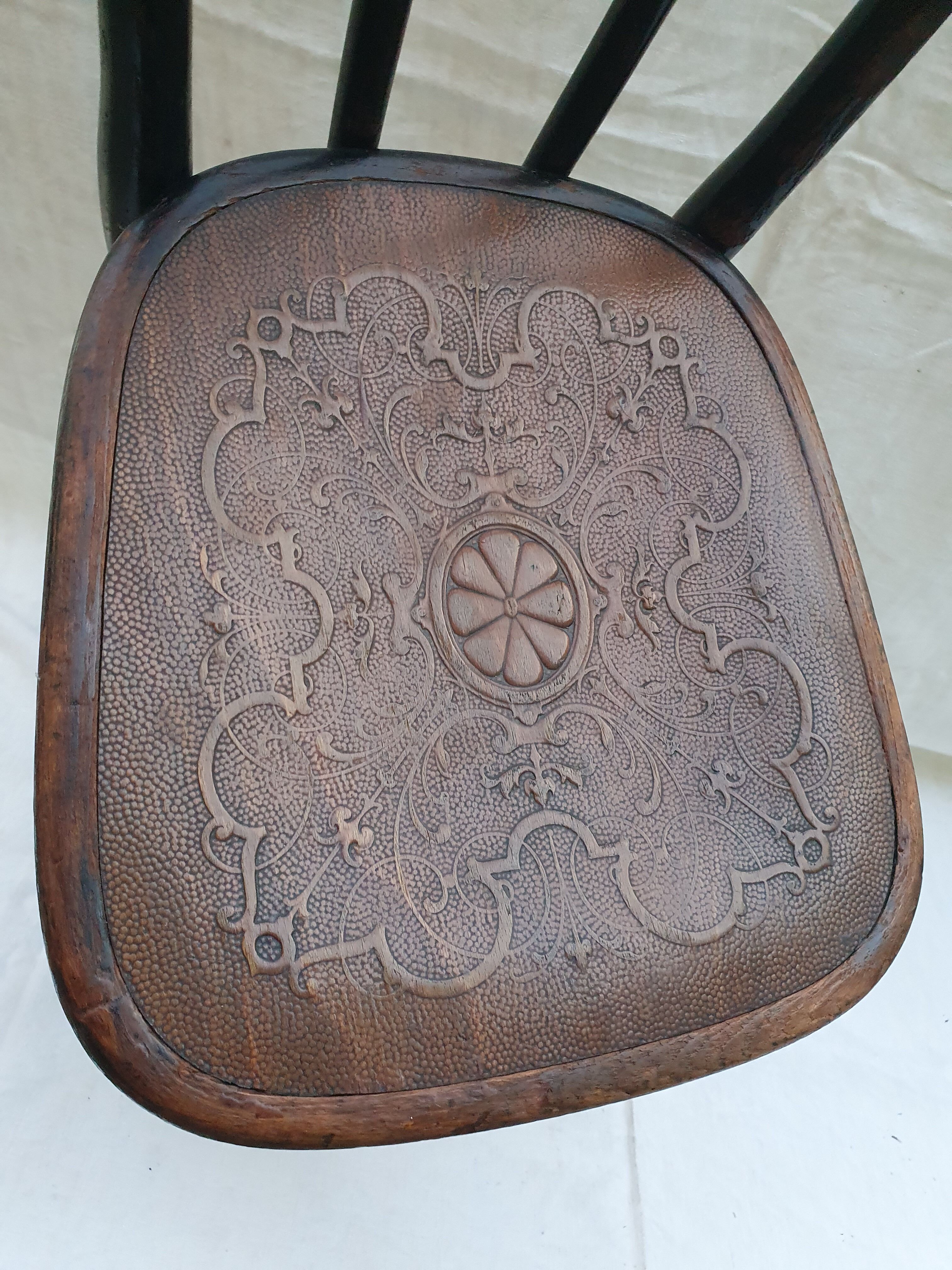 Pair of Thonet chairs