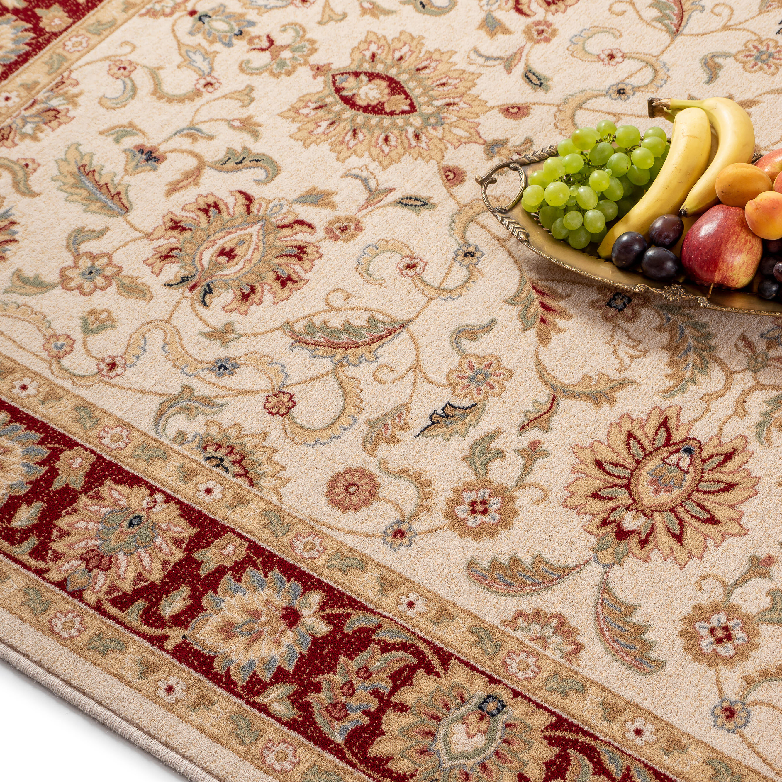 Oriental carpet 1.6x2.3 m in beige and red wool