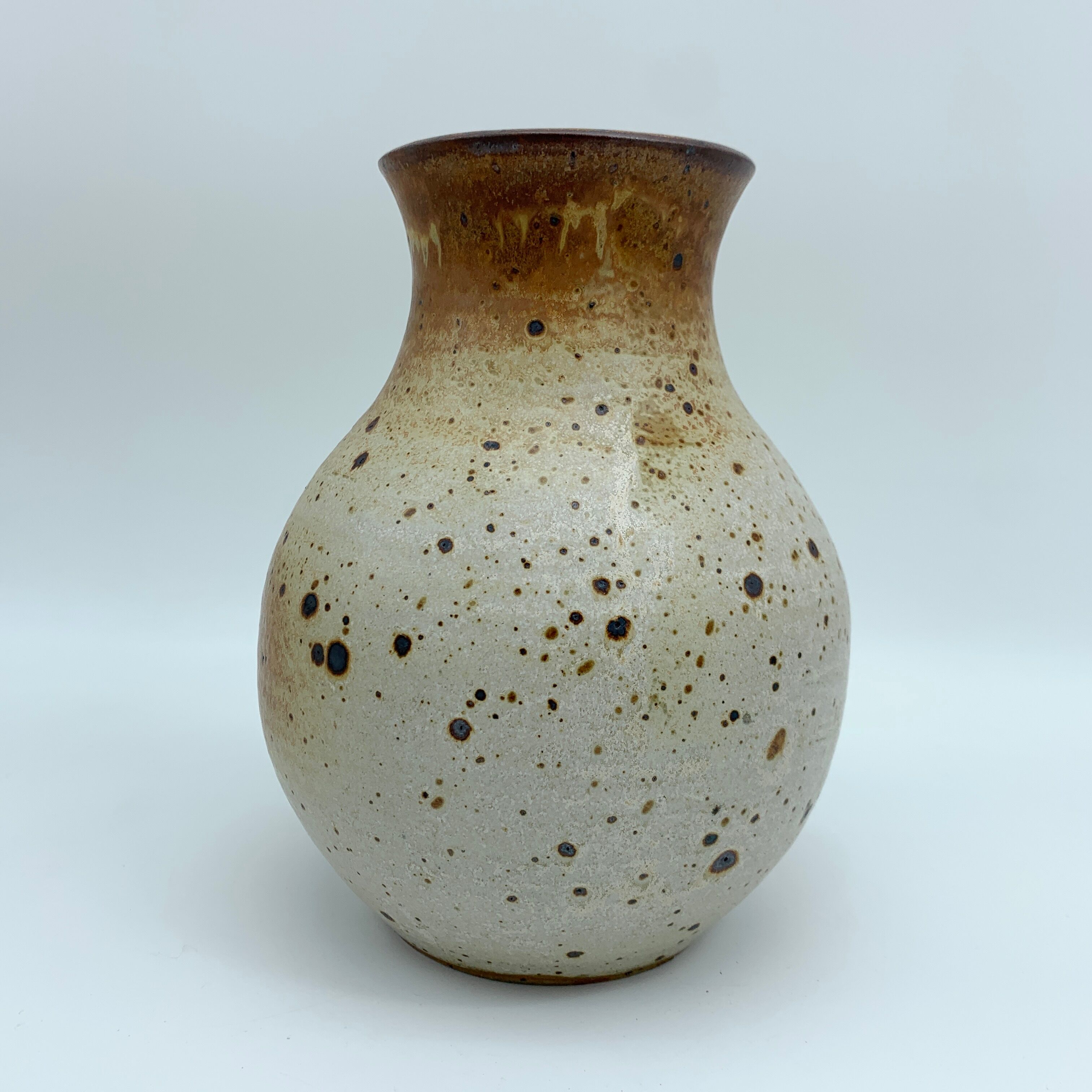Pansu vase in ceramic gres pyrite