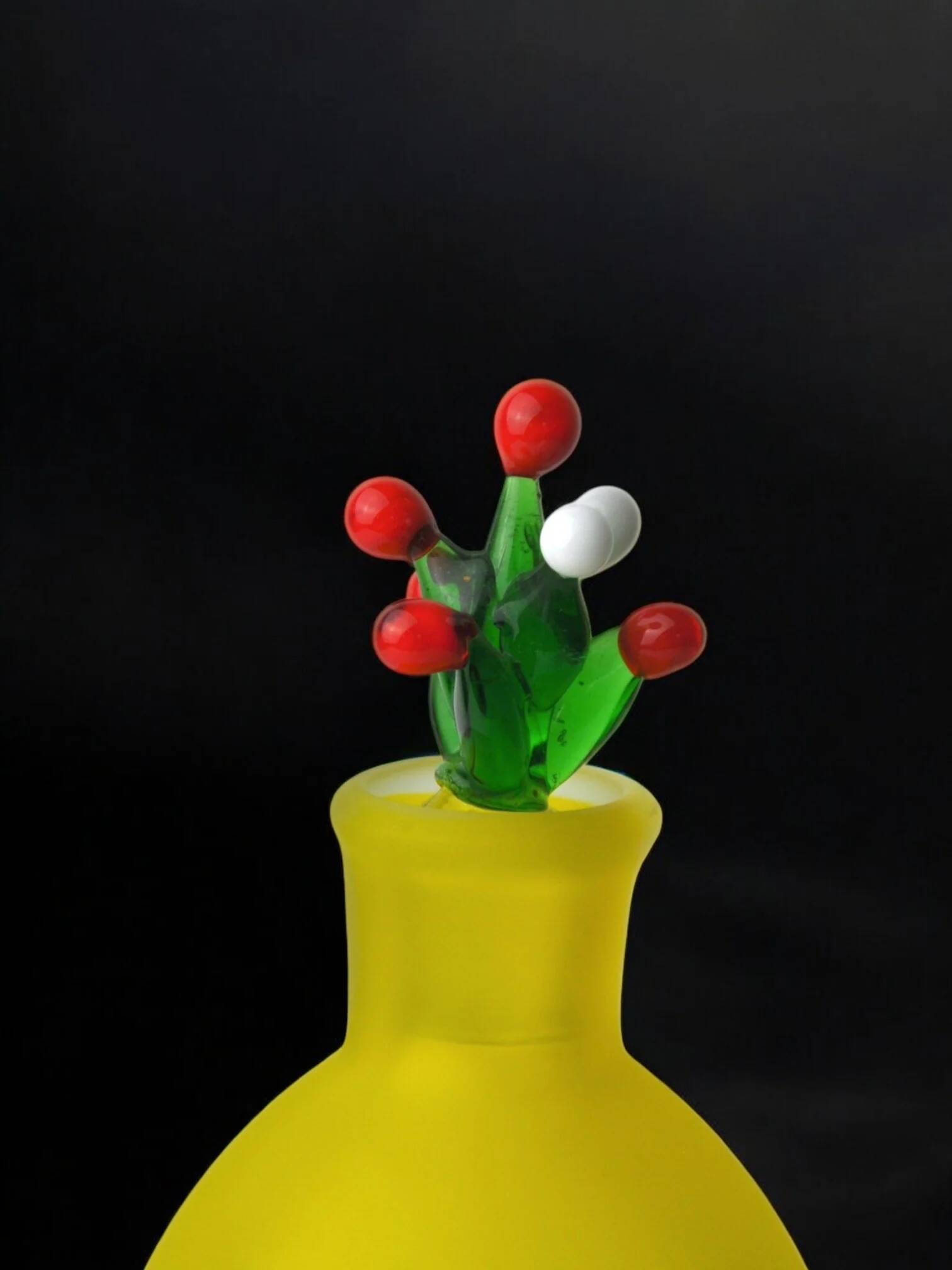 Yellow satin vase in Murano glass, Italy, 1980s