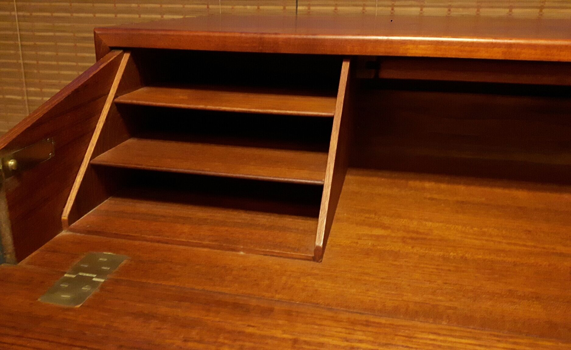 Convenient Danish Secretary