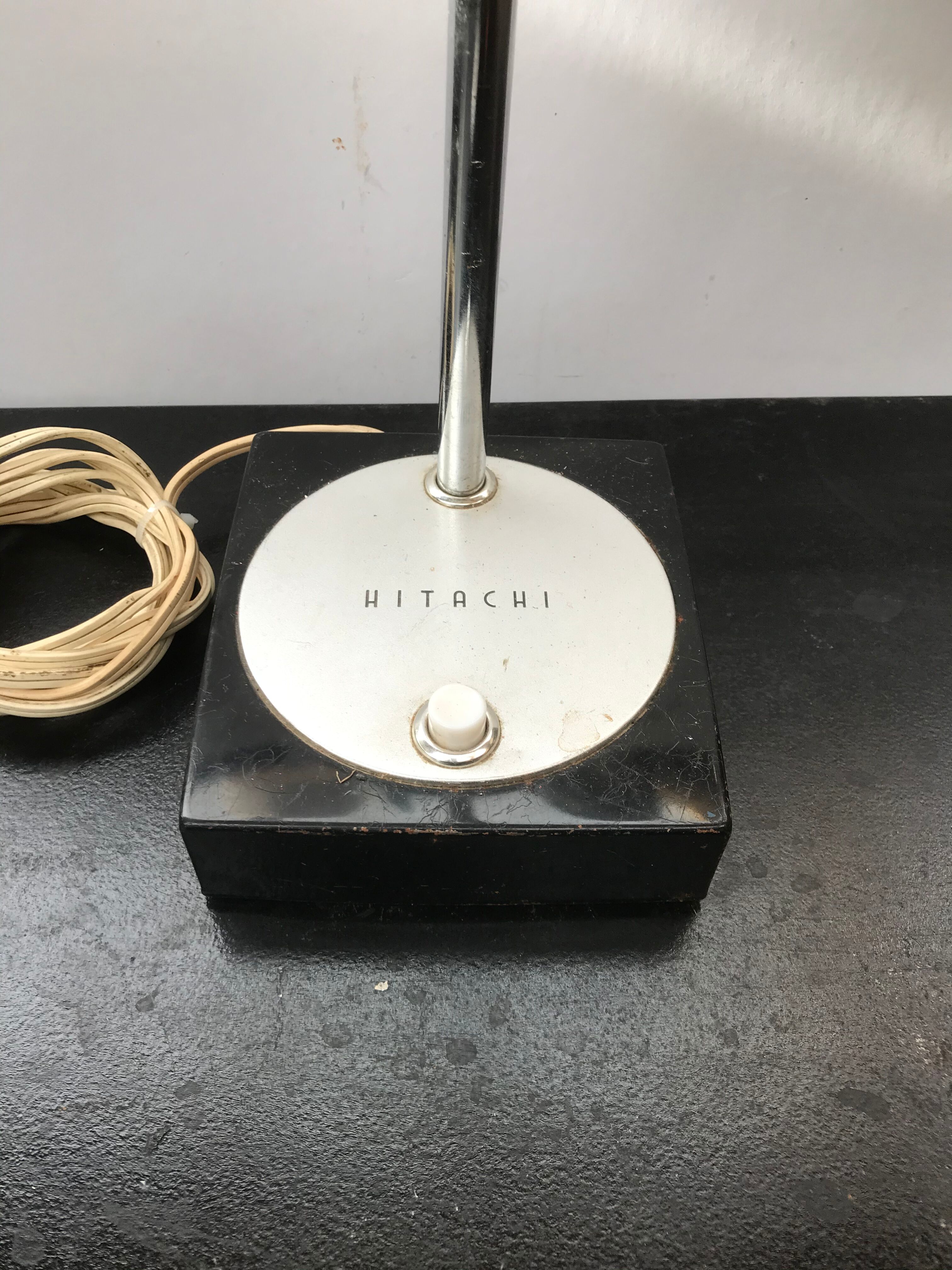 Hitachi lamp 70