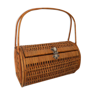 Small suitcase in wicker and rattan