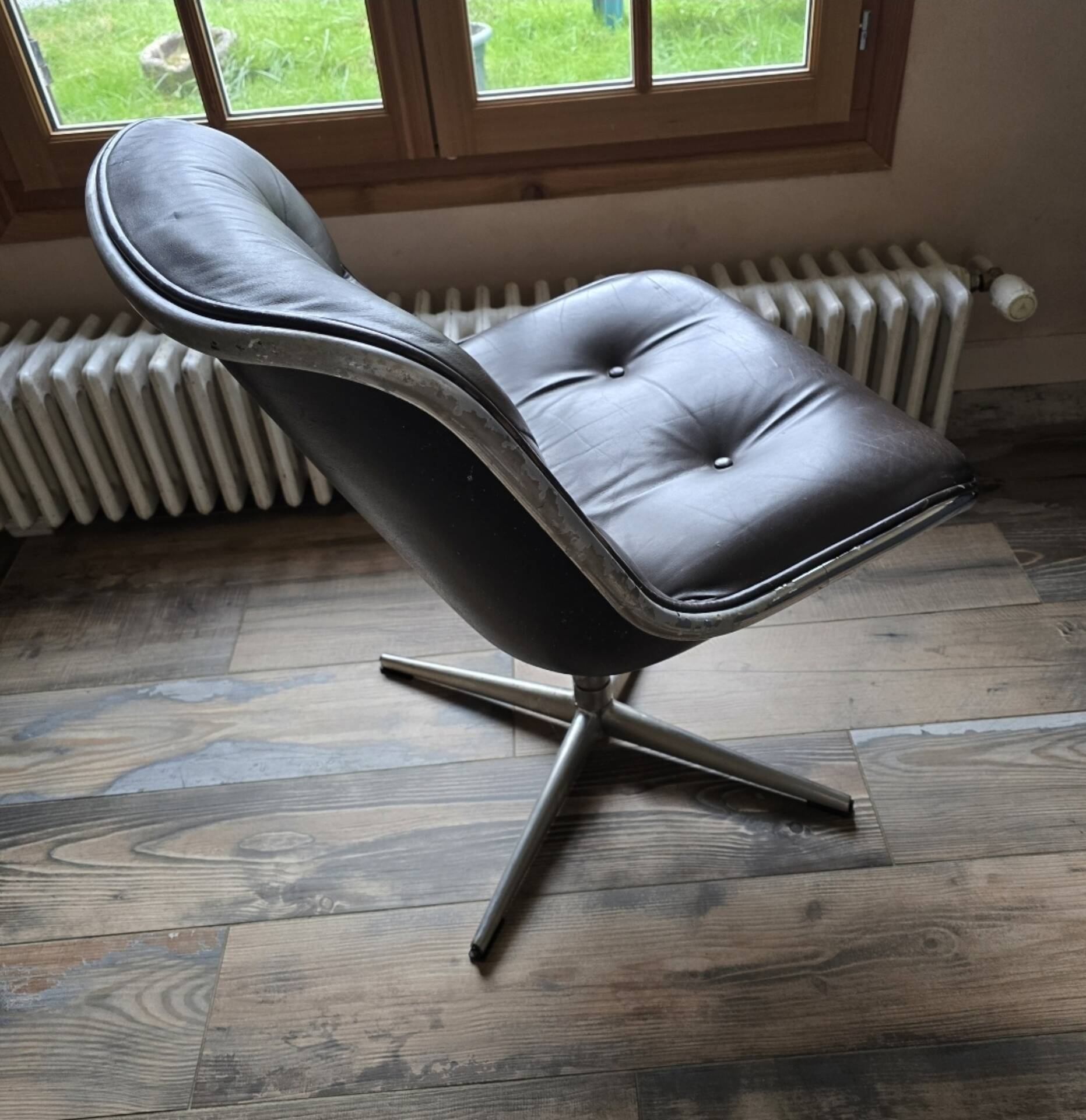 Charles Pollock Knoll Brown Leather Office Chair - Without Armrests