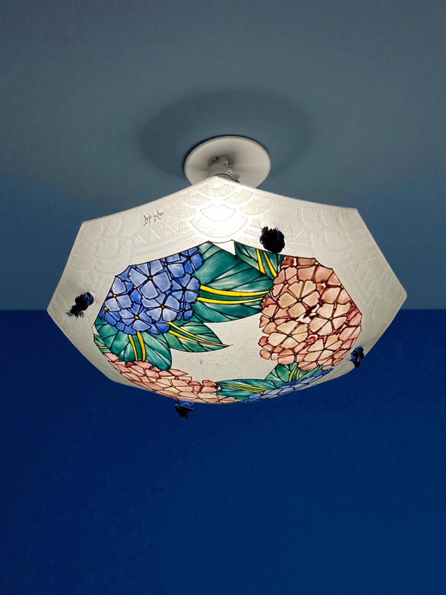Art déco, suspension verre émaillé signée Loÿs Lucha vers 1930