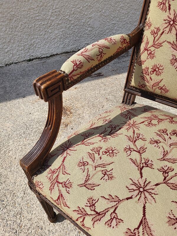 Armchair Louis XVI walnut of the XIXth century