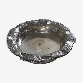 Silver metal fruit cup