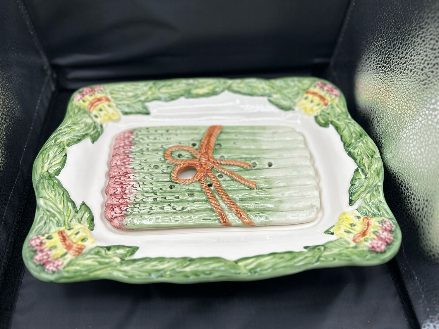 Asparagus dish drainer