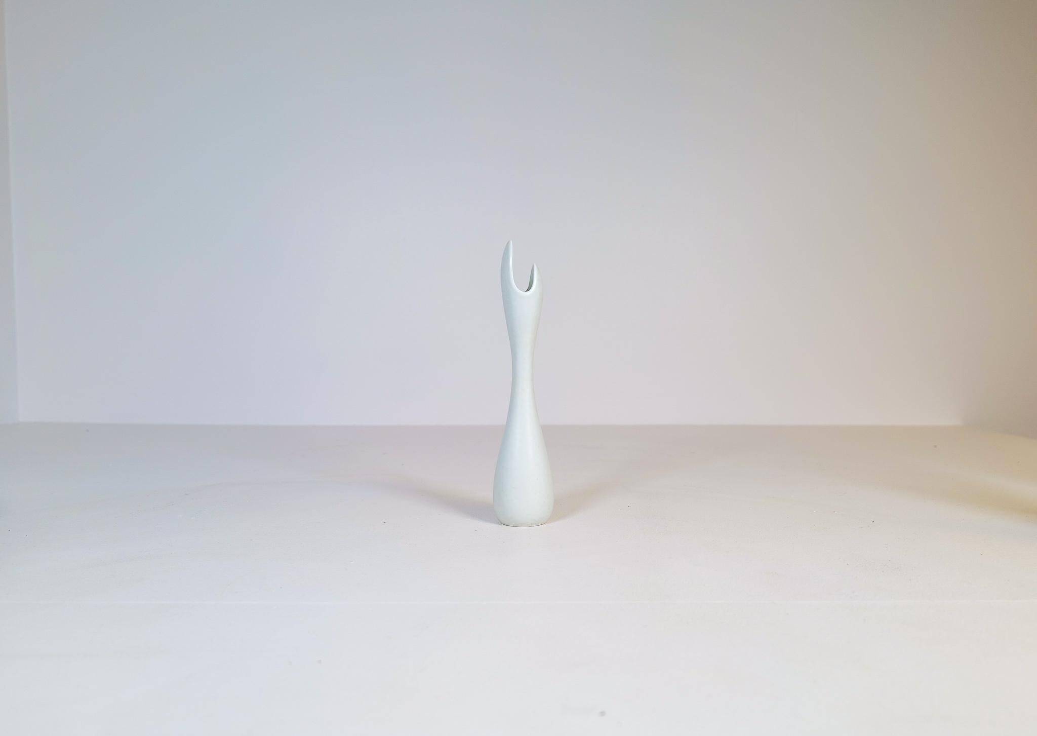 Mid-century modern ceramic vase "Caolina" Gunnar Nylund Rörstrand, Sweden