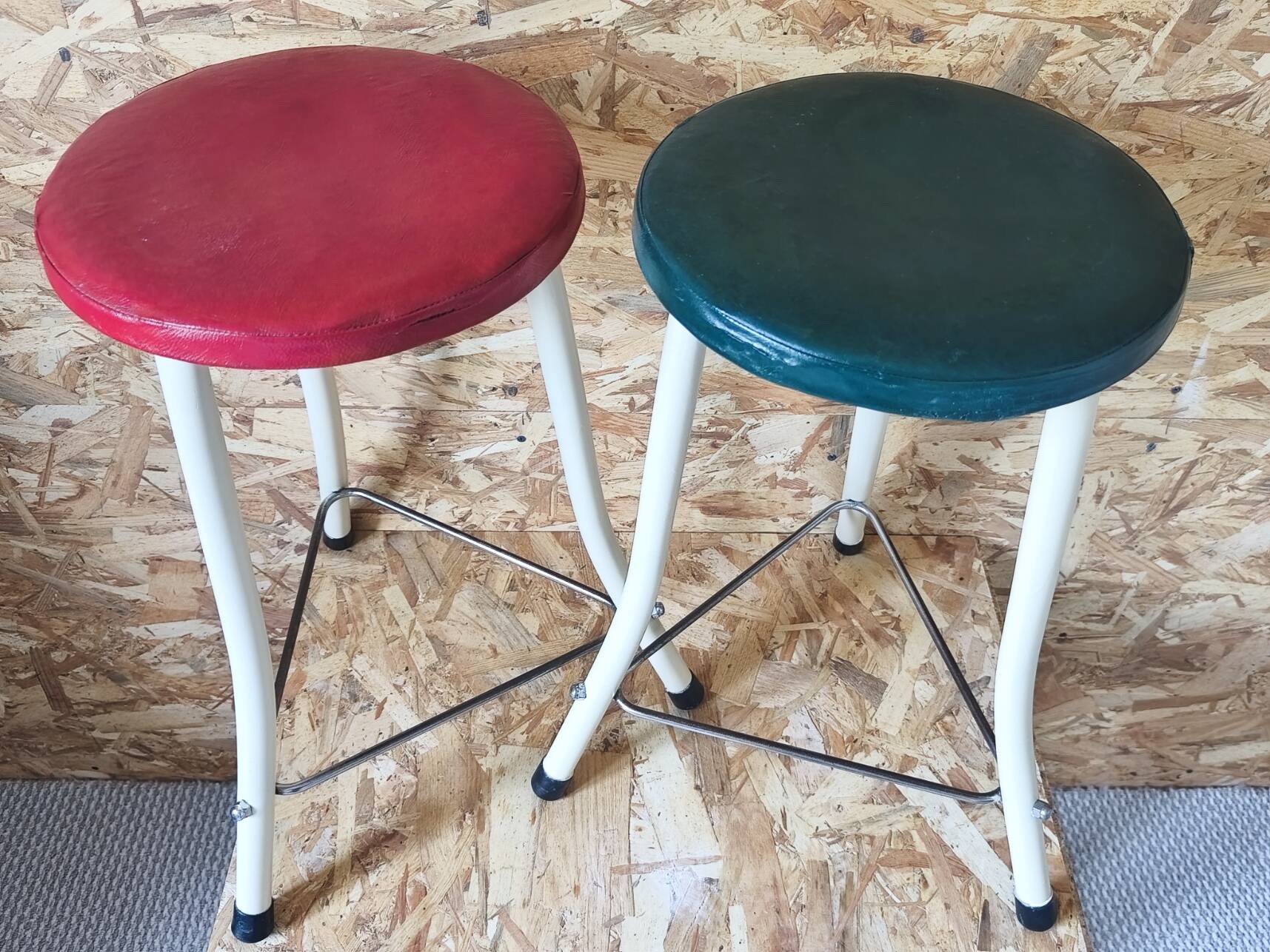 Tripod stool