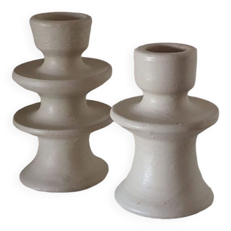 Set of two candlesticks in white tadelakt