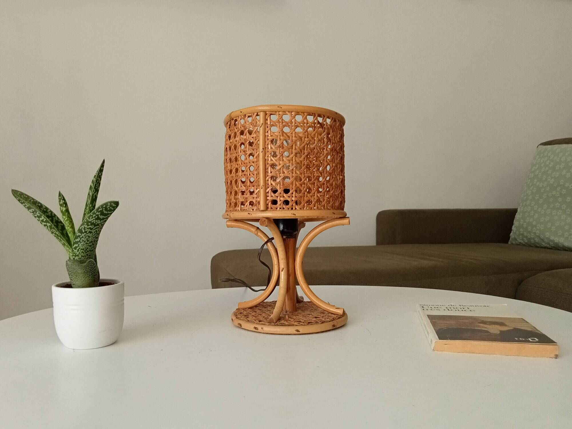 Vintage table lamp in organic style, French Riviera, rattan and caning.