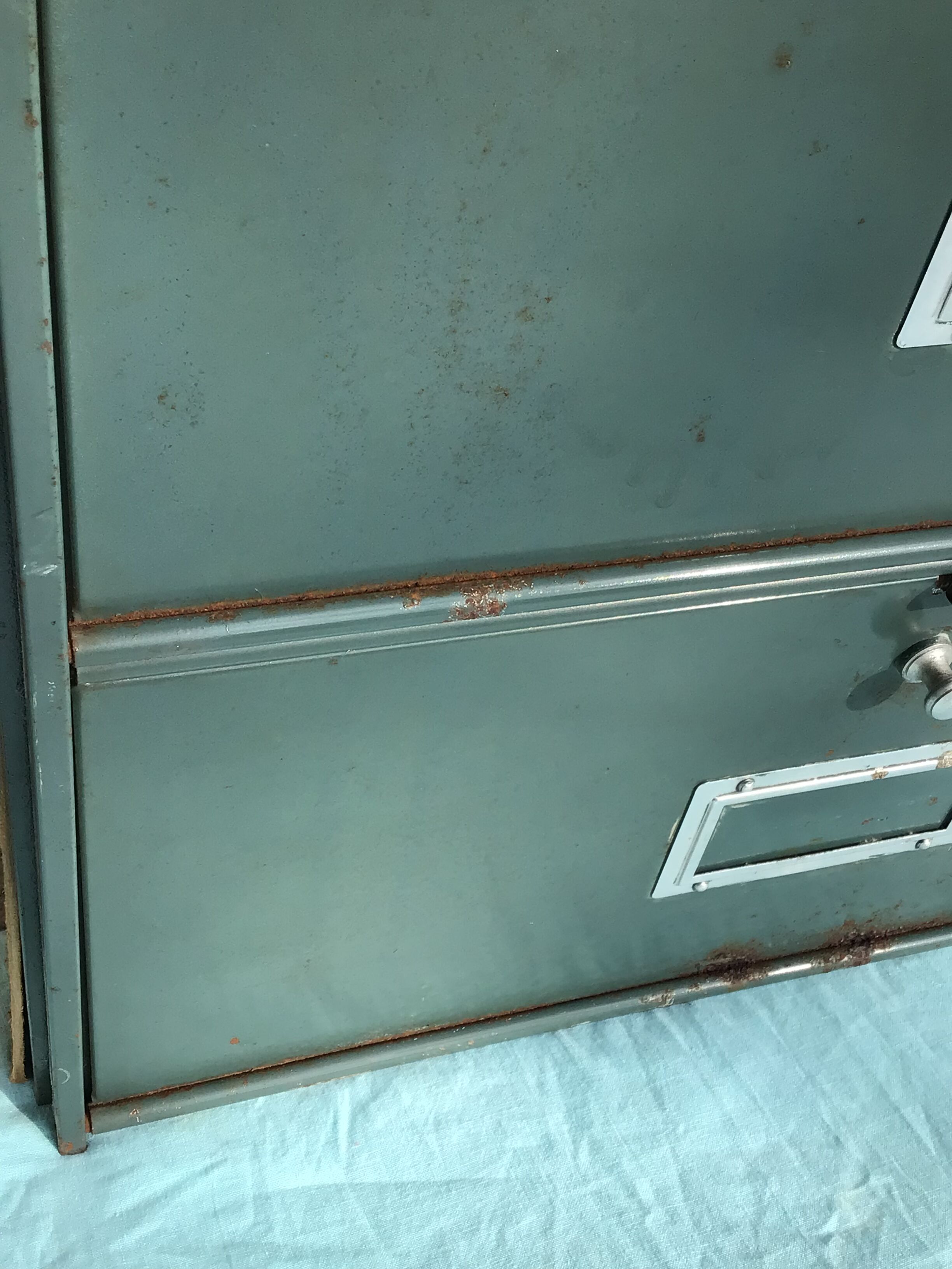 Brambles bramb bluish green 5 lockers