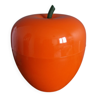 Ice bucket apple