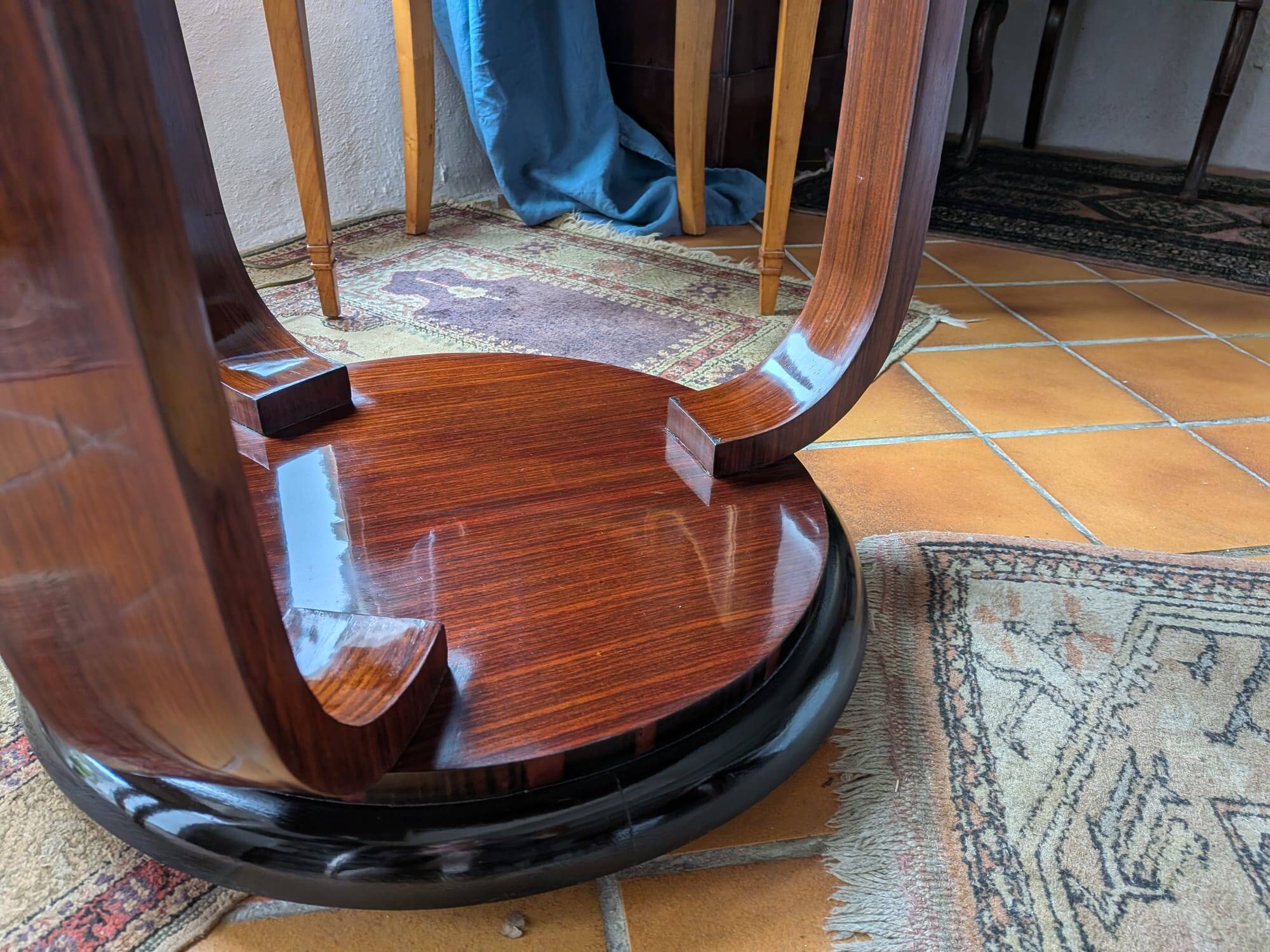 Art Deco Gueridon 1930 – Rosewood & Macassar Ebony Veneer