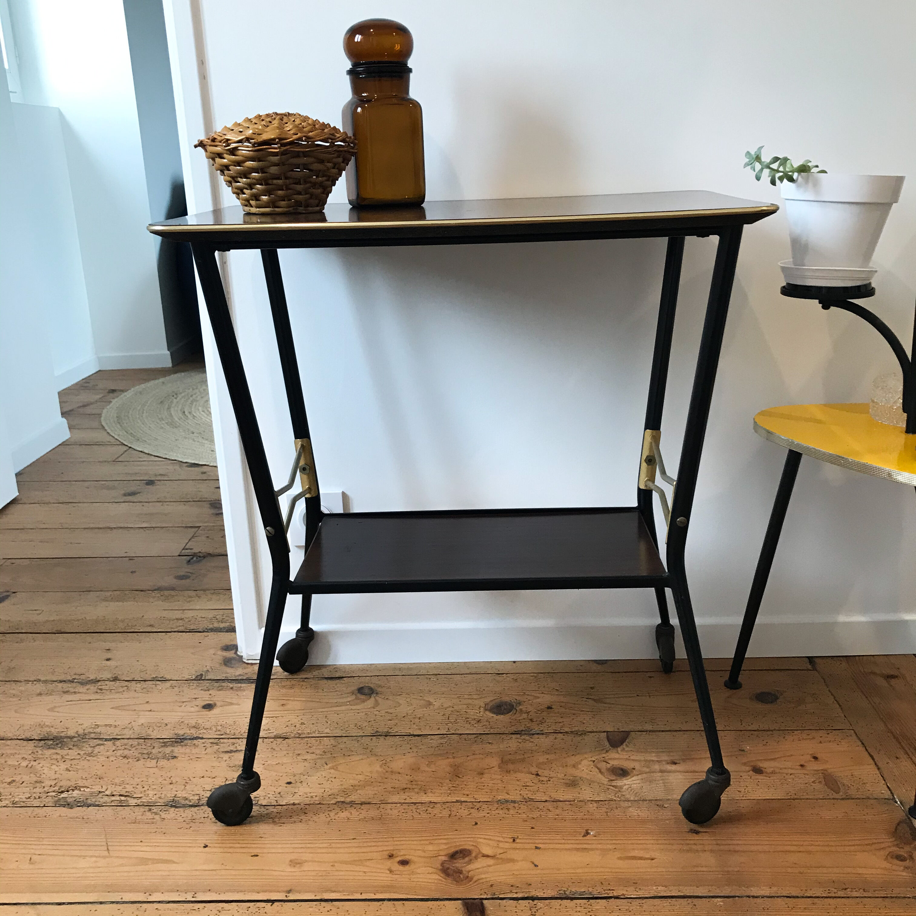 Desserte, old TV furniture, black and gold