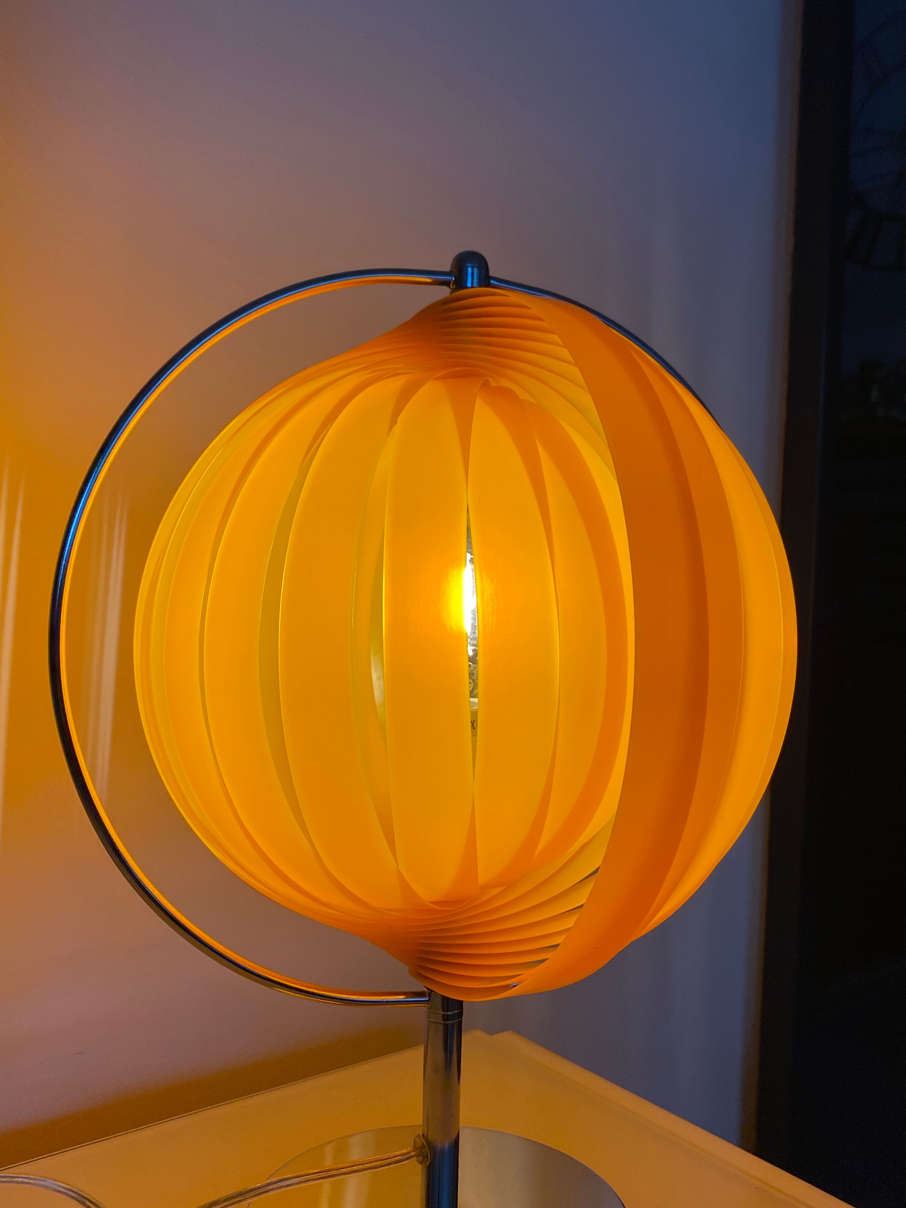Vintage moon table lamp