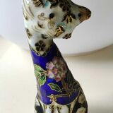 Chinese cat figurine in bronze / brass enamel cloisonné. floral motifs, gold inclusions