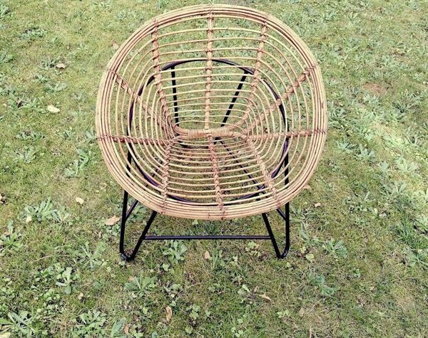 Paire de chaises pod en bambou et fer du milieu du siècle, années 1960.