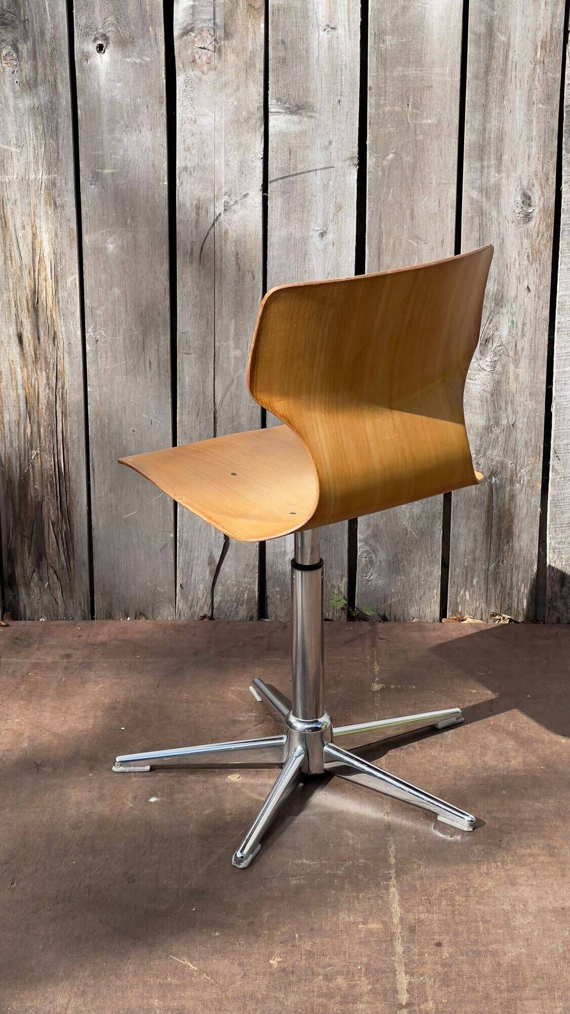 Vintage adjustable Pagholz workshop chair – 1970s industrial design