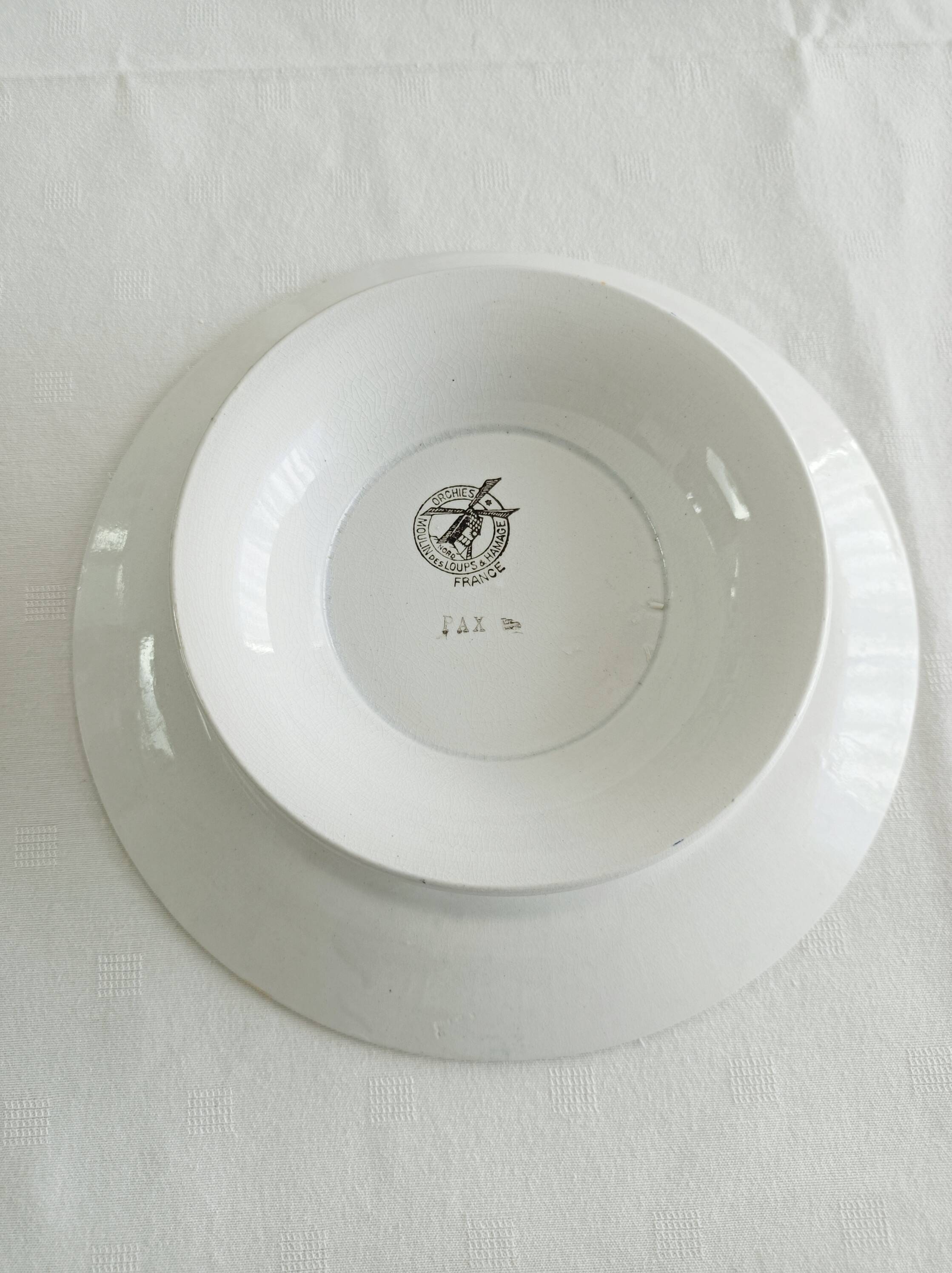 Mounted plate, compote dish Moulin des loups Pax