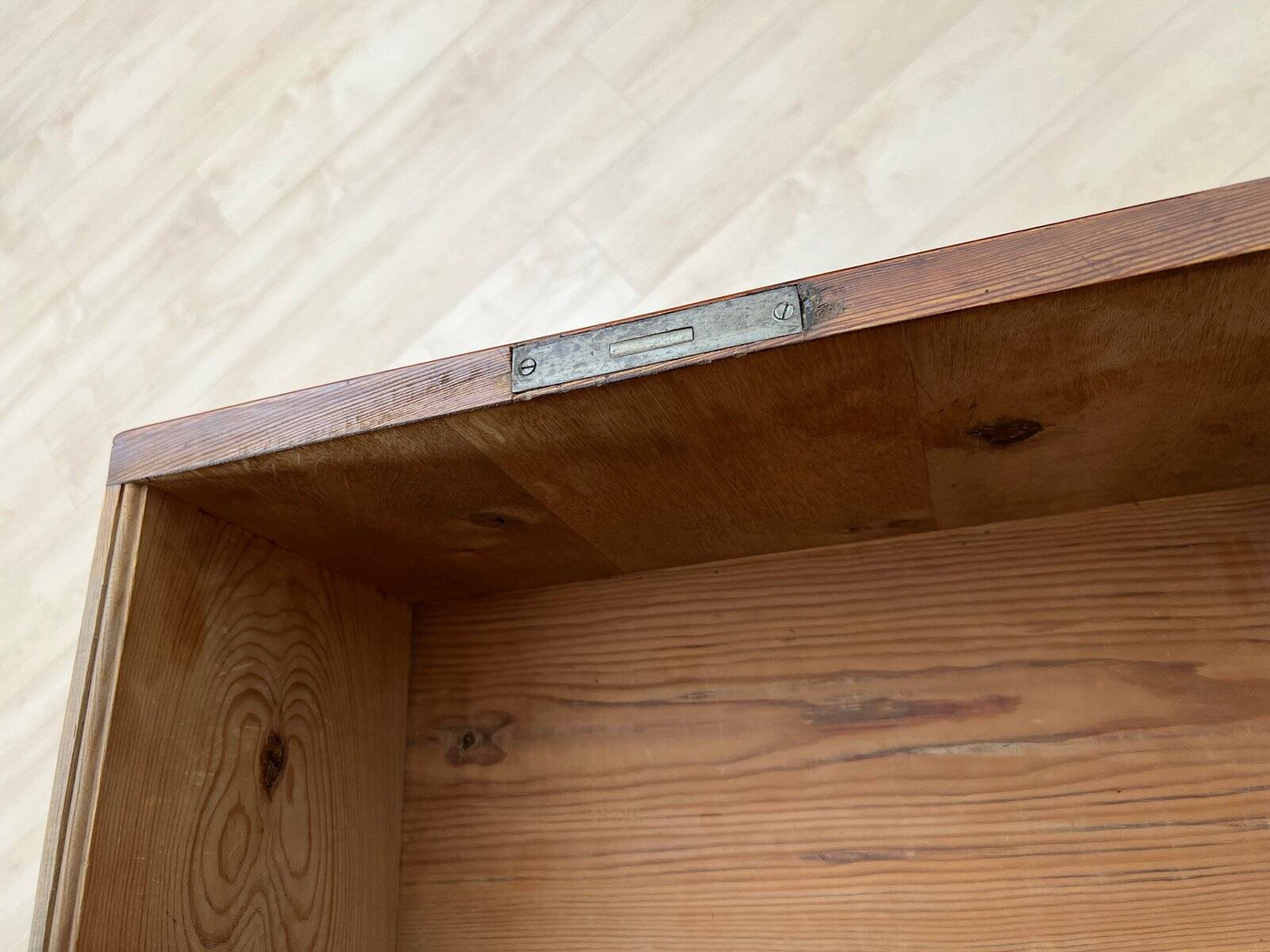 Biedermeier Five-Drawer Chiffonier in Cherry Veneer, South Germany, 1830s
