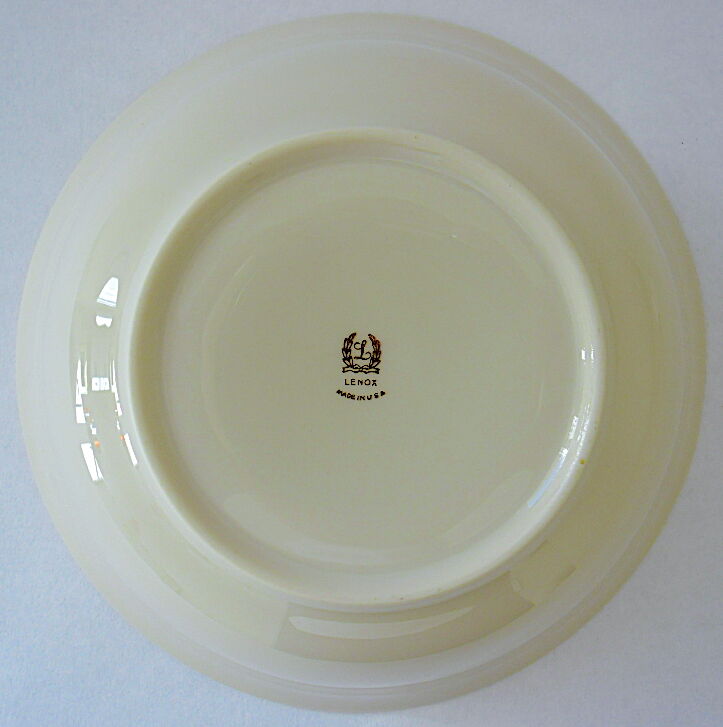Porcelain salad with trendy holly berries - Lenox - Made in U.S.A.