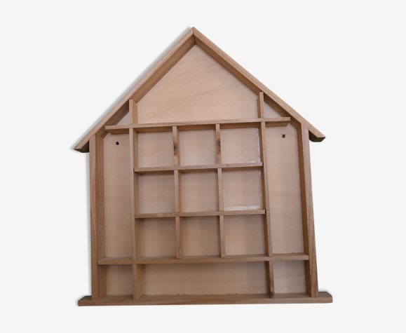 Étagère bois forme maison