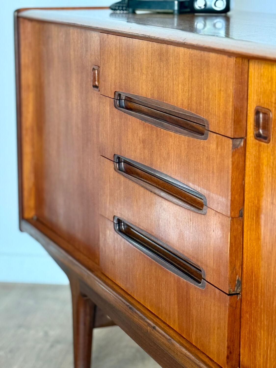 Simat french sideboard