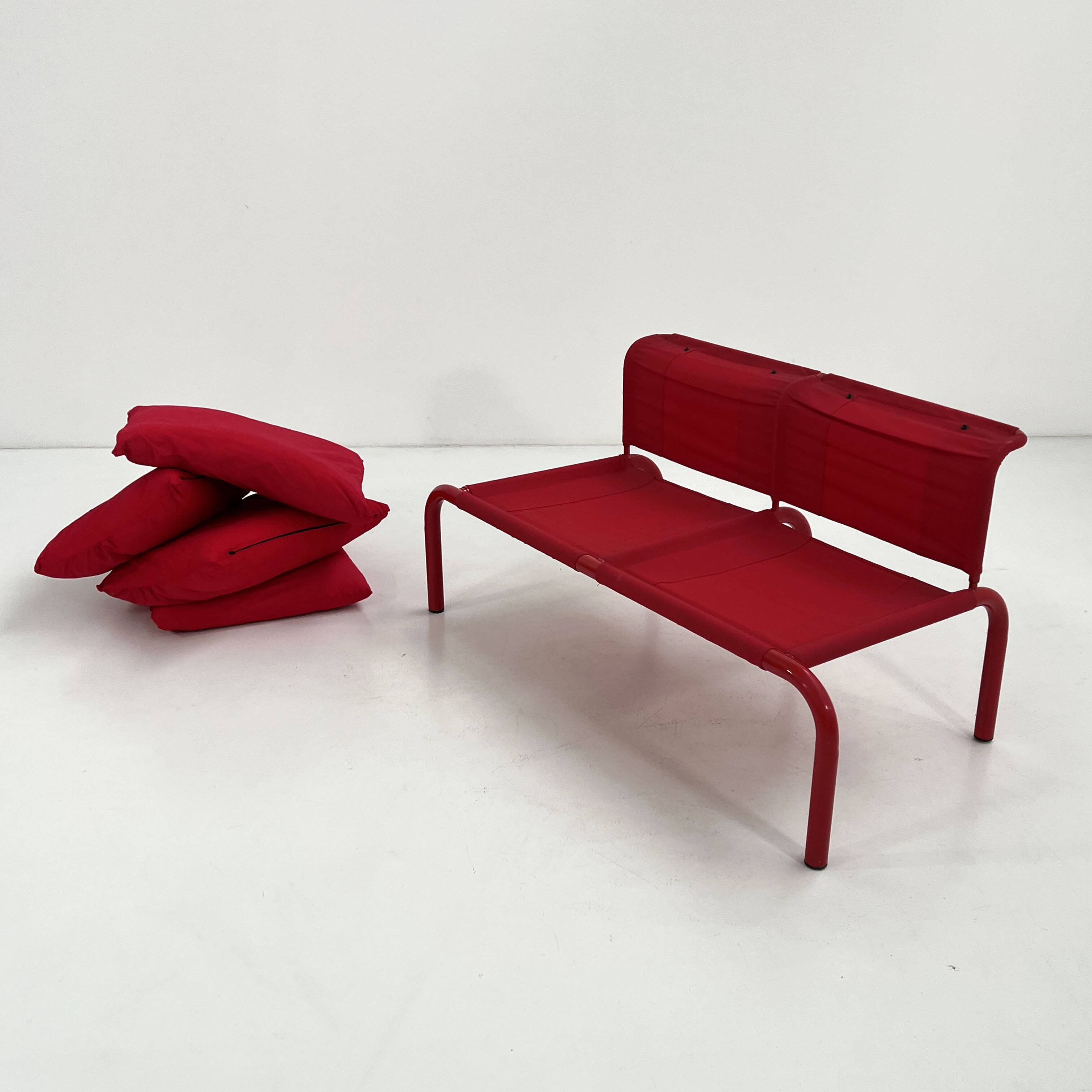 Sofa Tubulaire Rouge de Thalia & Co, 1980