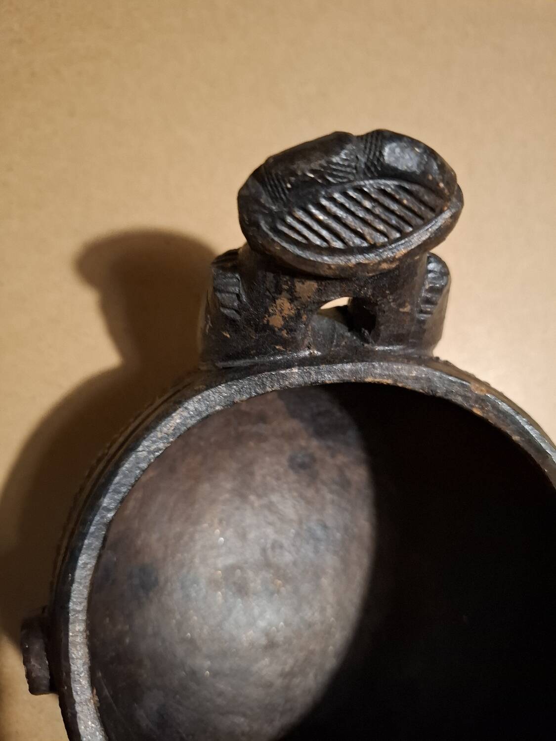 Clay catchall