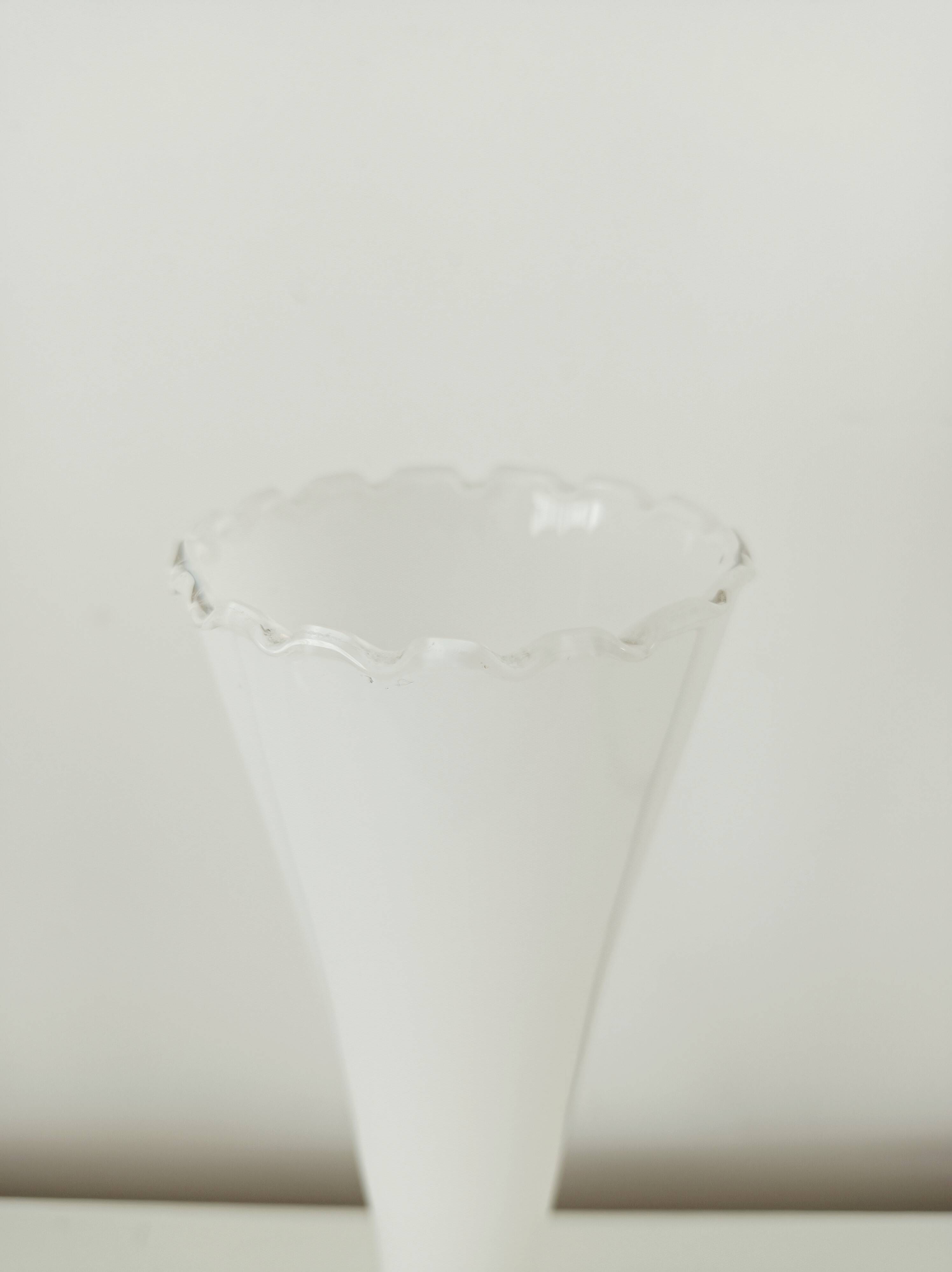 Set of 5 pastel opaline soliflore vases