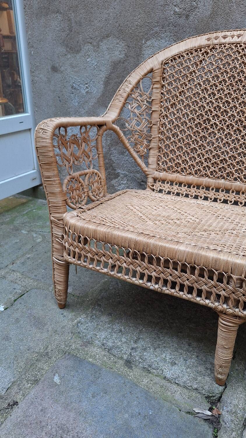 Peacock rattan garden set with bench and armchair