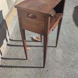 Meuble d'appoint en noyer de style louis xvi vers 1930