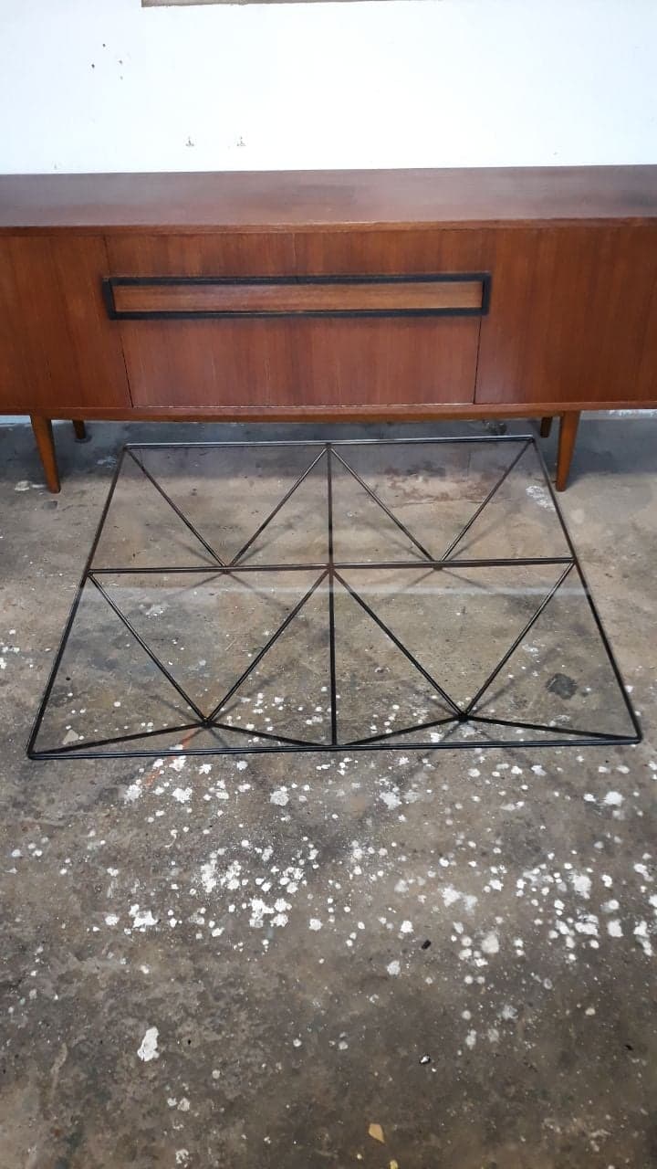 Alanda coffee table by Paolo Piva