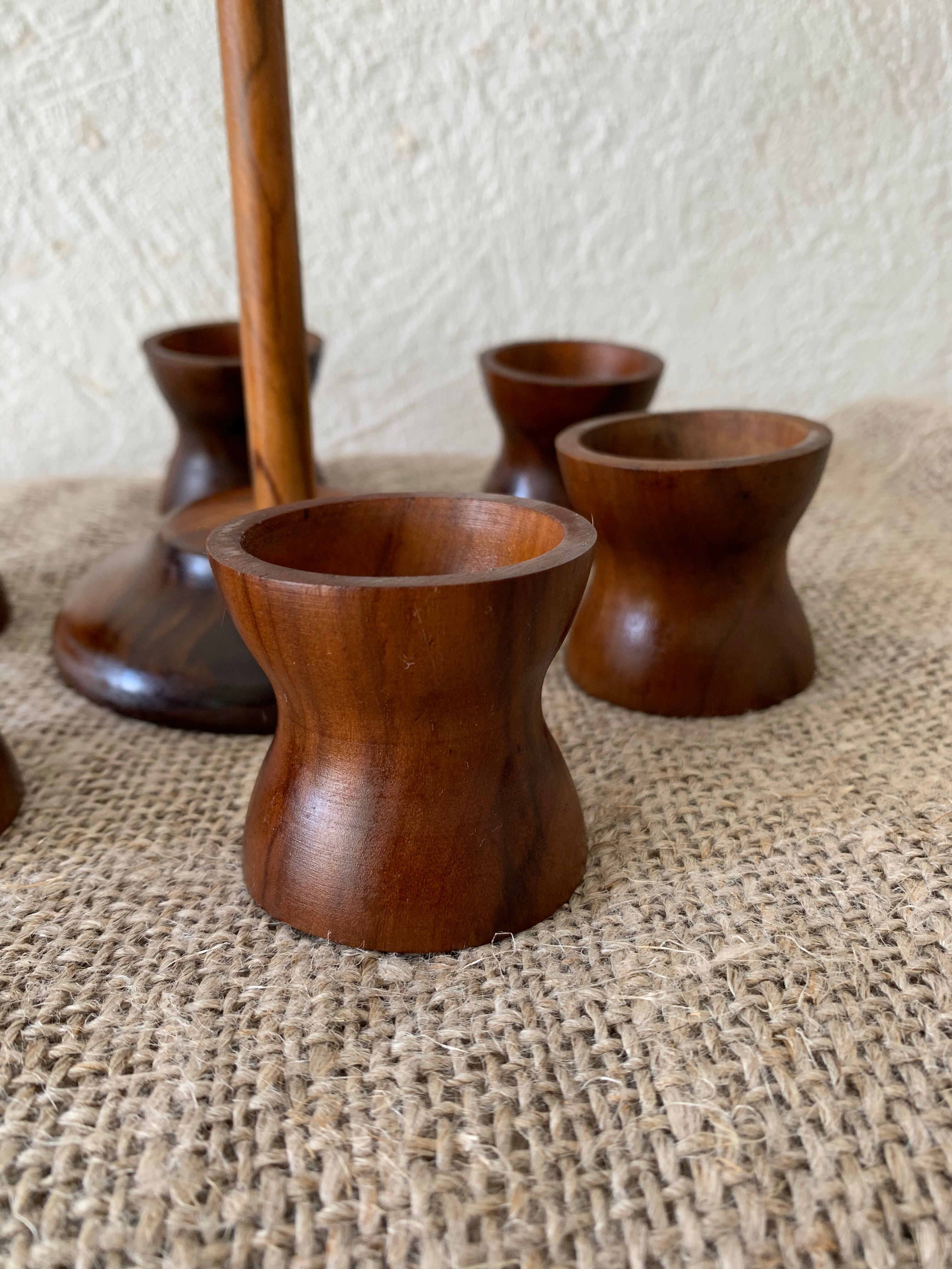 Coquetier en bois d’olivier