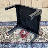 Fiberglass side table in the style of Marc Berthier for Prisunic