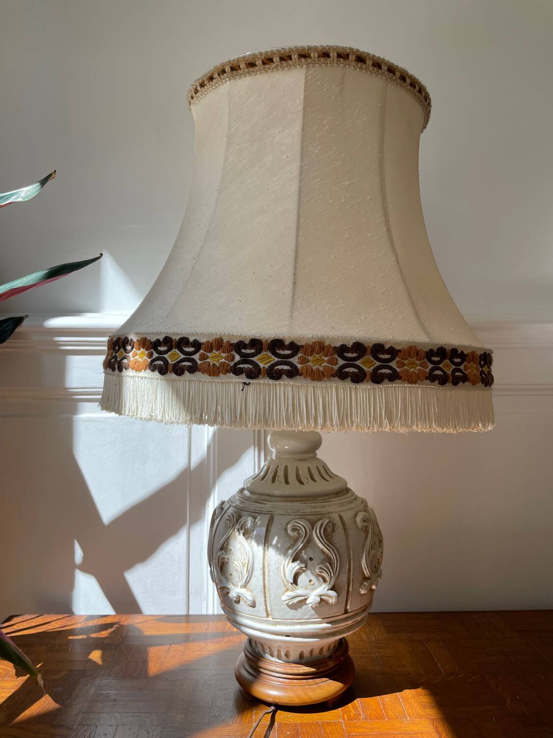 Large shabby chic lamp