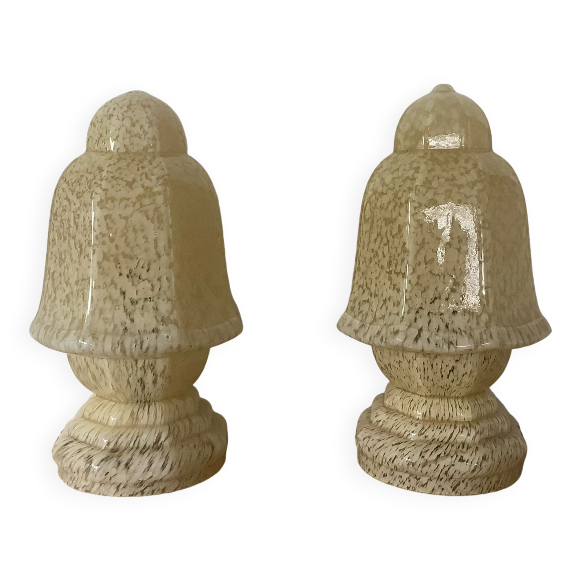 2 Art Deco Globe Lamps in Yellow Clichy Glass.