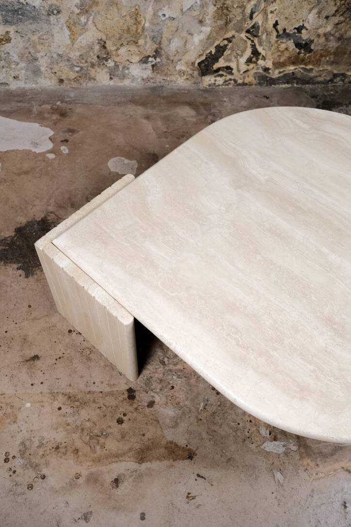 Table basse oeil en travertin, Roche Bobois, 1980s