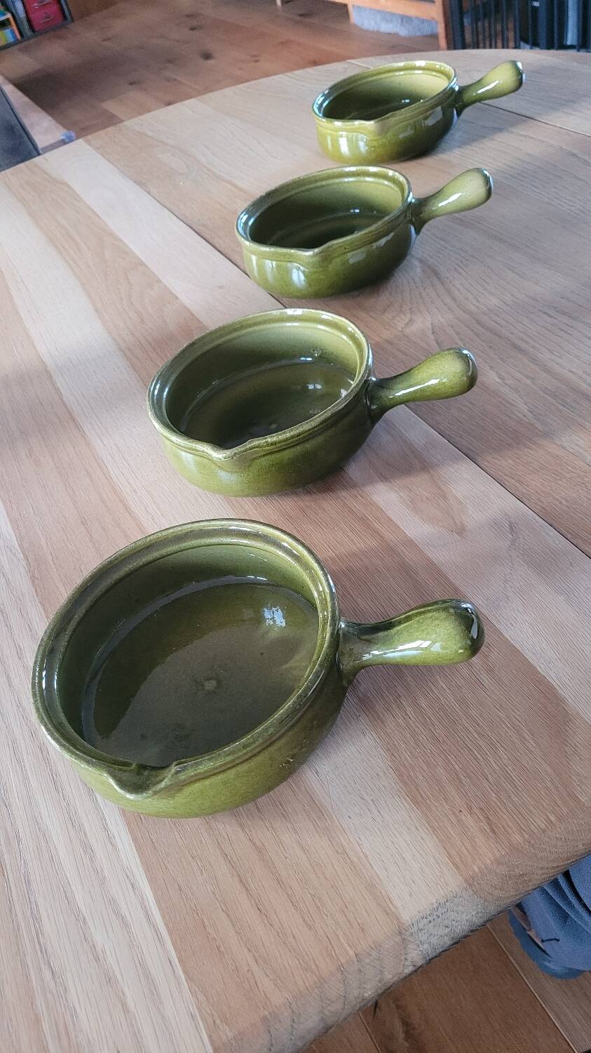 4 small pans, glazed earthenware casseroles