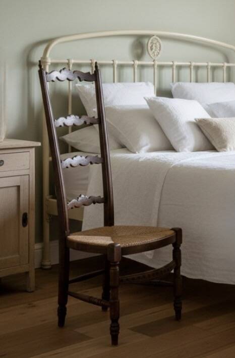 Rare nursing chair / Provençal armchair from the 19th century.