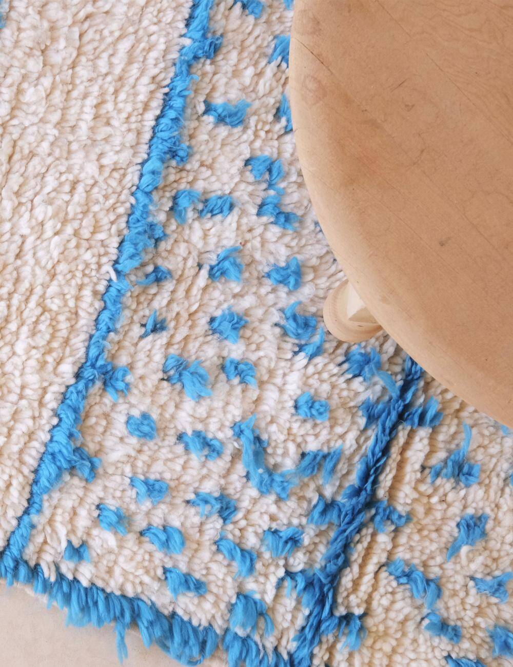 Tapis berbère bleu