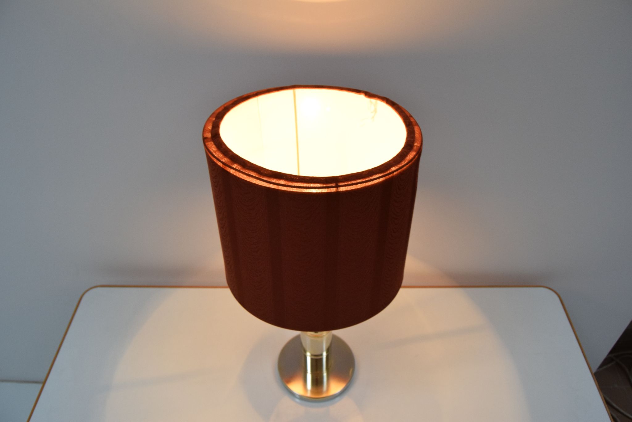 Lampe de table design du milieu du siècle par Kamenicky Senov, années 1960.