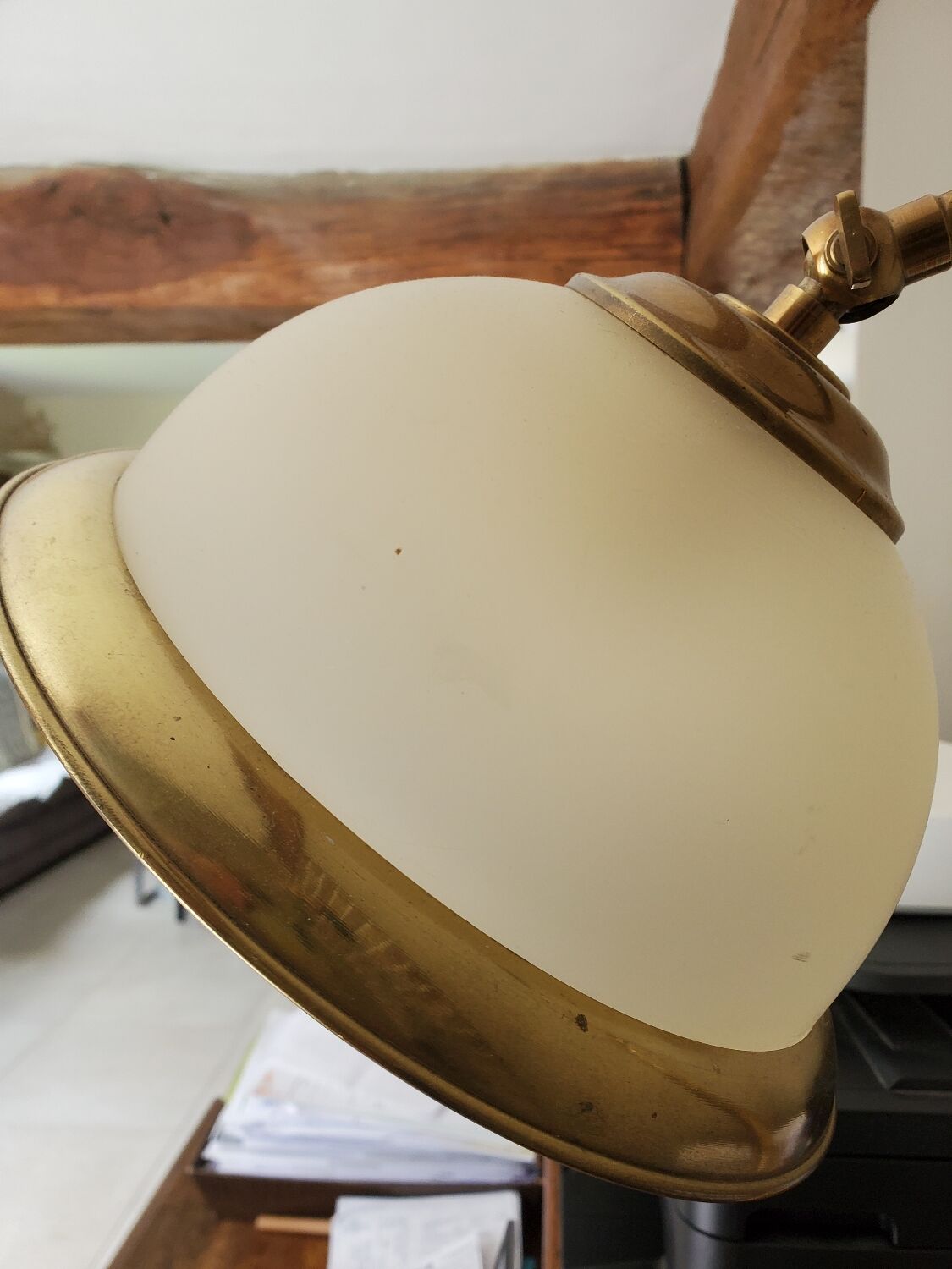 Desk lamp