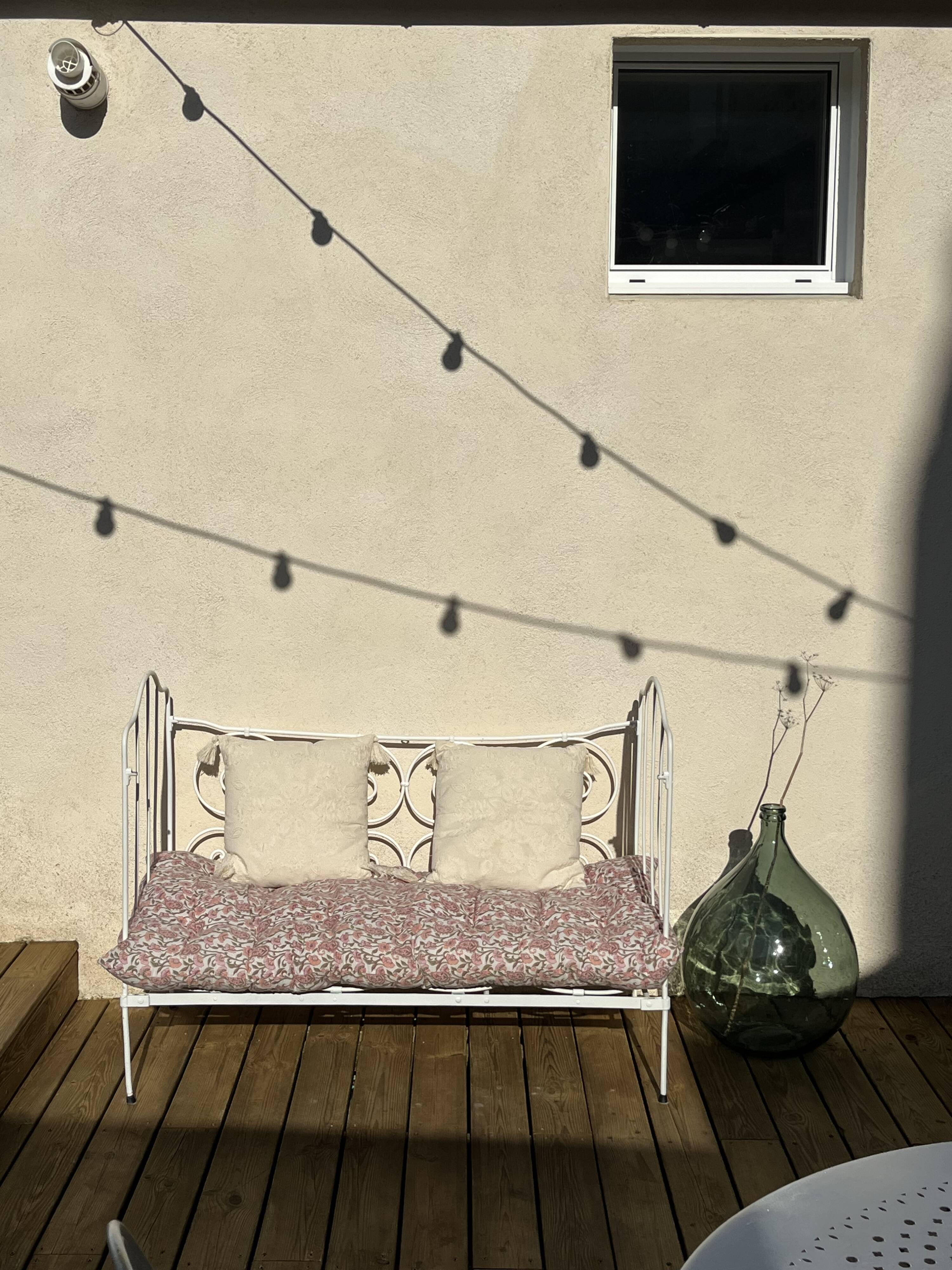 Banquette, lit en fer forgé