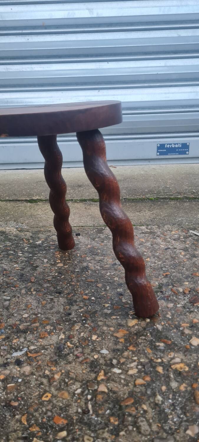 Tripod stool