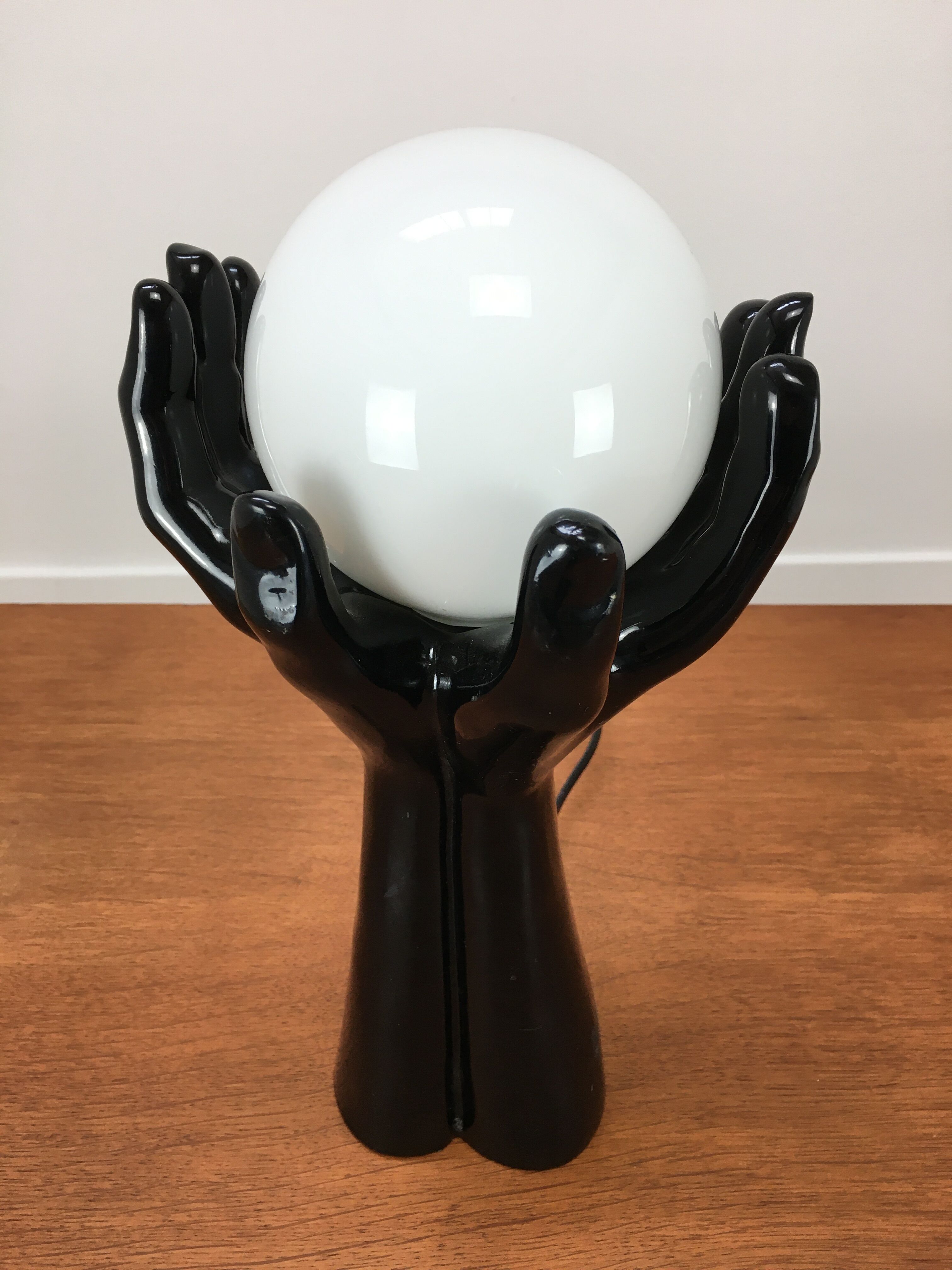 Black hand lamp 70s and opaline globe