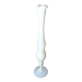 Slender serrated white opaline vase from the 50s and 60s