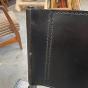 Chaise vintage en cuir et acier noir des années 1970